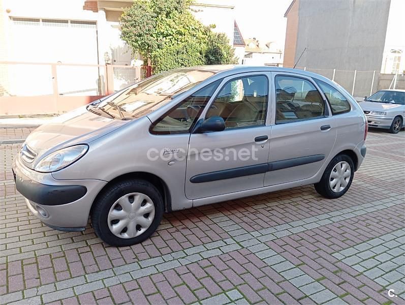 Gris / plata Usado 2000 Citroën Xsara Picasso Monovolumen | 1450 € (Super precio) - Imagen 1/4