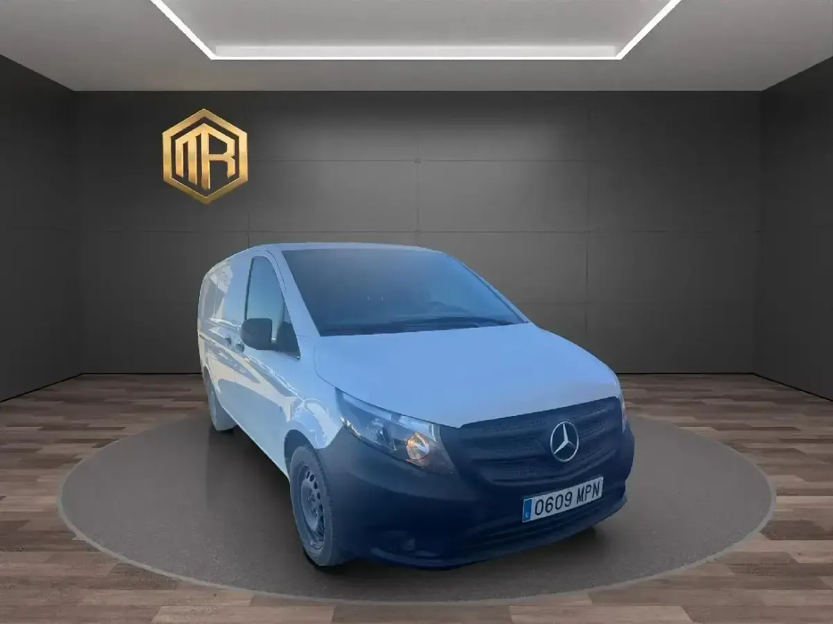Usado Mercedes Vito 136 CV (100 kW) 2024 Blanco Van