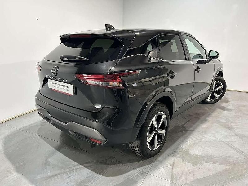 Begagnad Nissan Qashqai N-Connecta 140 HK (102 kW) 2024 Svart SUV
