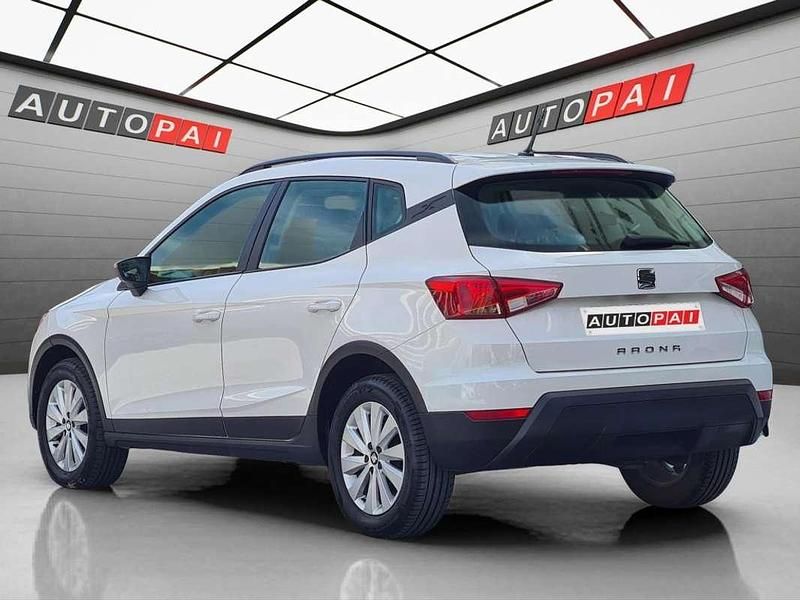 Usado Seat Arona Reference 95 CV (69 kW) 2020 Blanco SUV