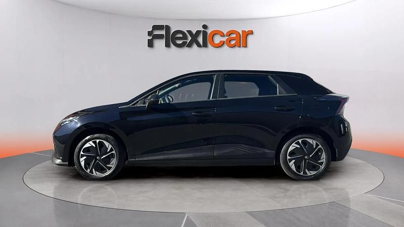 Usado MG MG4 EV 125 kW (170 CV) 2023 Negro Utilitario