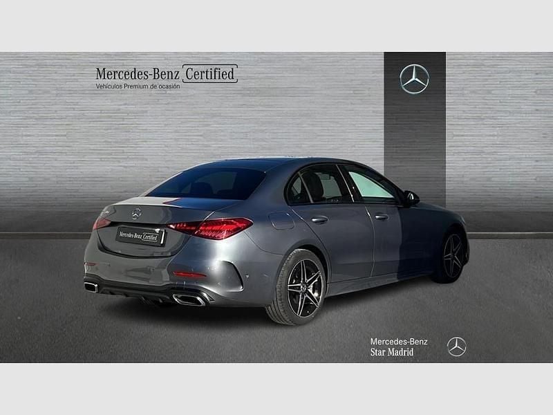 Usado Mercedes C220 AMG line 200 CV (147 kW) 2025 Gris selenita (metalizado) Berlina
