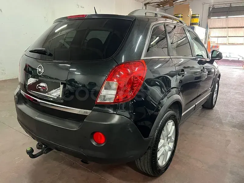 Usado Opel Antara Enjoy 163 CV (119 kW) 2011 Negro SUV
