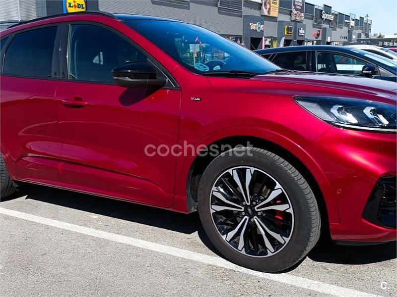 Granate Usado 2020 Ford Kuga ST-Line X SUV | 27.000 € (Caro) - Imagen 1/1