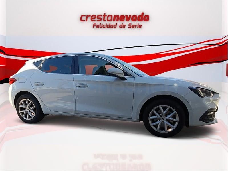 Usado Seat Leon Style 116 CV (85 kW) 2025 Blanco Berlina