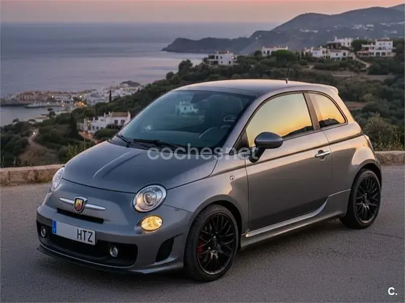 Usado Abarth 500 135 CV (99 kW) 2013 Gris / plata Berlina
