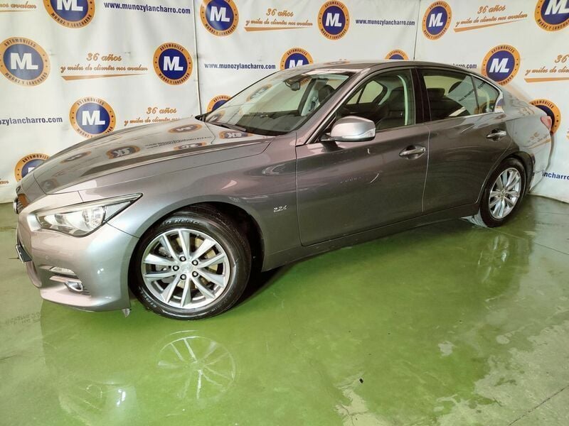 Usado Infiniti Q50 170 CV (125 kW) 2017 Gris Berlina