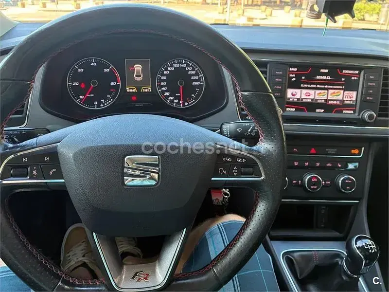 Usado Seat Leon ST FR 150 CV (110 kW) 2015 Negro Familiar