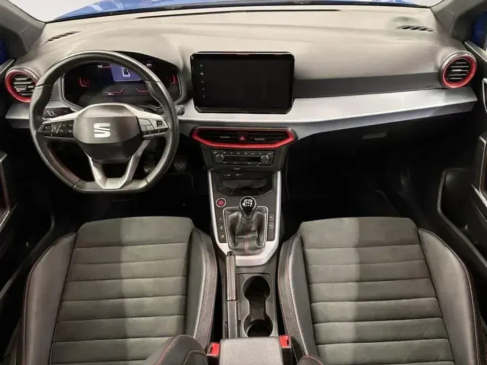 Usado Seat Arona FR 116 CV (85 kW) 2024 Azul SUV