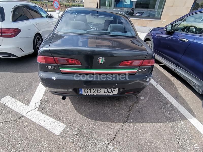 Usado Alfa Romeo 156 Progression 115 CV (84 kW) 2004 Azul Berlina