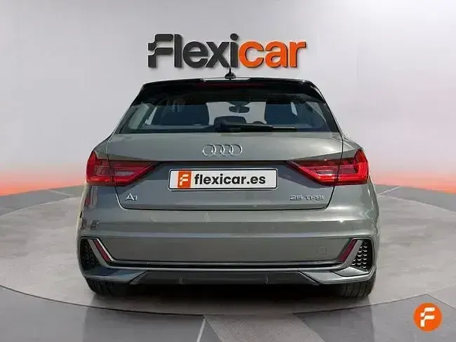 Usado Audi A1 Sportback S-Line 95 CV (69 kW) 2020 Gris Utilitario