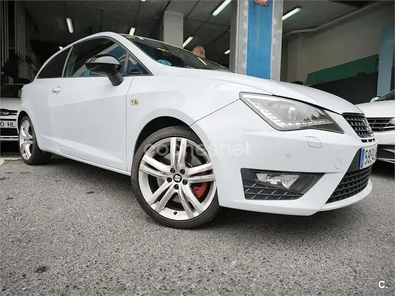 Usado Seat Ibiza SC CUPRA 192 CV (141 kW) 2015 Blanco Utilitario