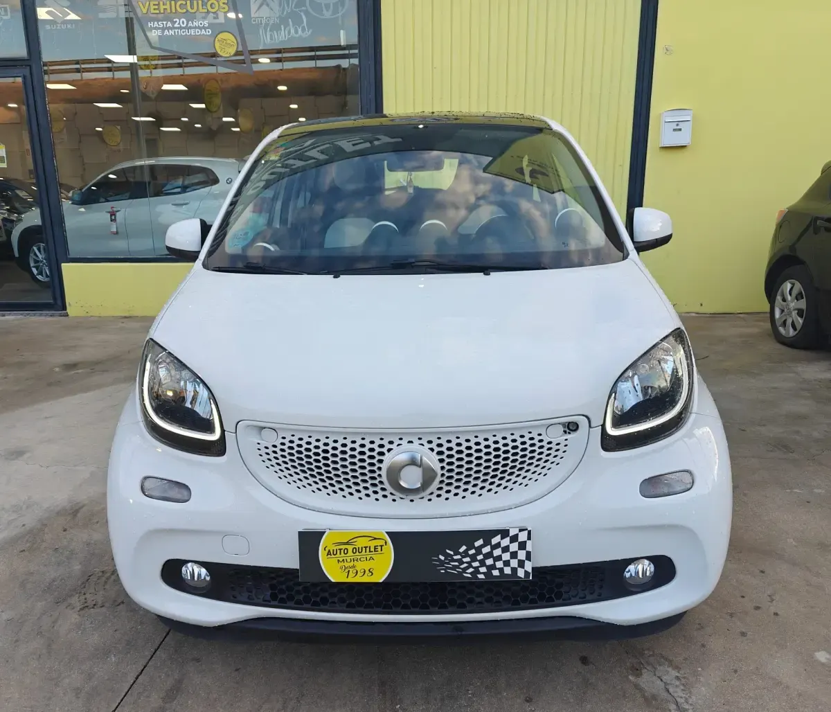 Usado Smart ForFour Passion 71 CV (52 kW) 2016 Blanco Utilitario