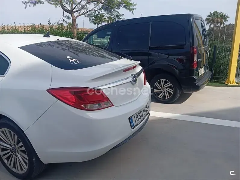 Usado Opel Insignia Sport 130 CV (95 kW) 2008 Blanco Berlina
