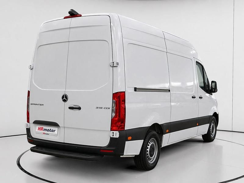 Usado Mercedes Sprinter 150 CV (110 kW) 2023 Negro Van