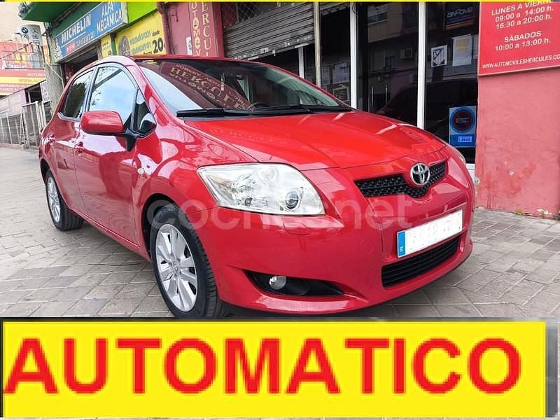 Usado Toyota Auris Sol 124 CV (91 kW) 2008 Rojo Berlina