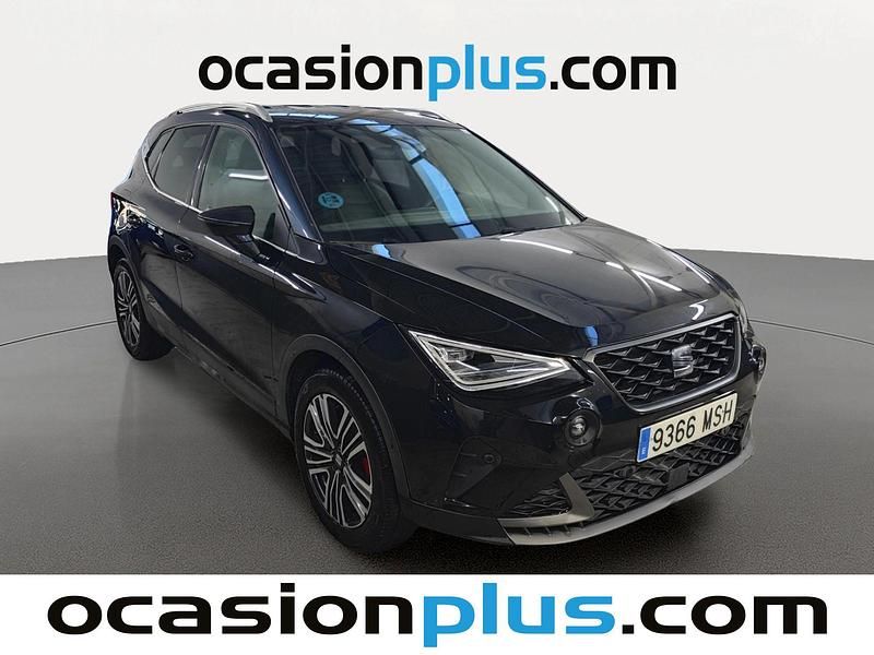 Usado Seat Arona FR 116 CV (85 kW) 2024 Negro SUV