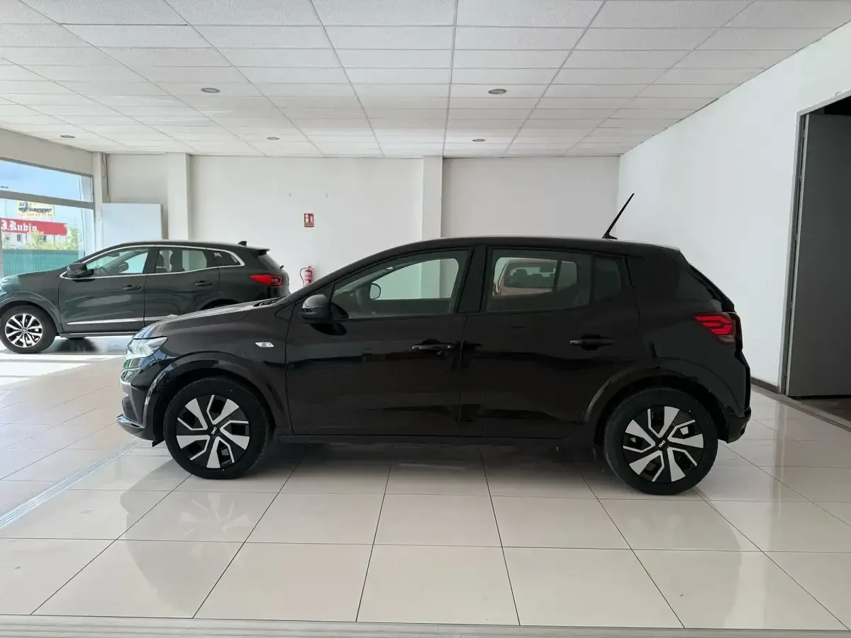 Nuevo Dacia Sandero Expression 101 CV (74 kW) 2025 Negro Utilitario