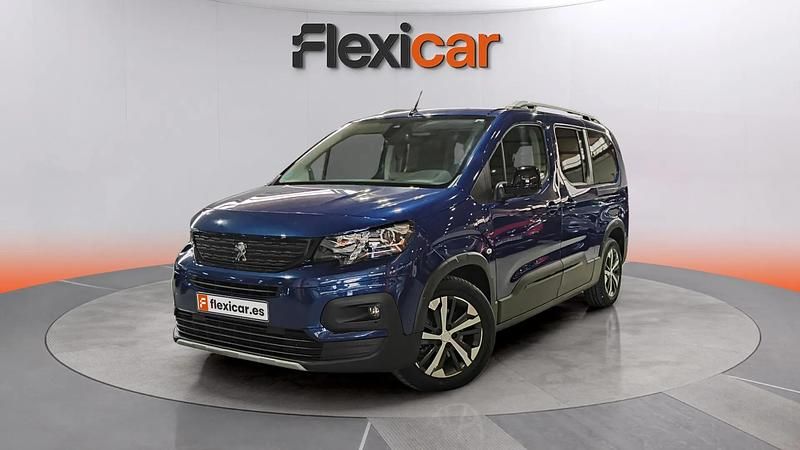 Käytetty Peugeot Rifter Allure 131 HP (96 kW) 2021 Sininen Tila-auto