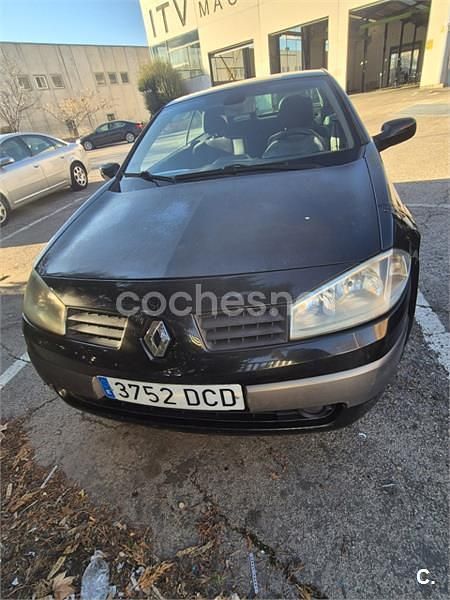 Usado Renault Mégane Cabriolet Dynamique 115 CV (84 kW) 2004 Negro Descapotable