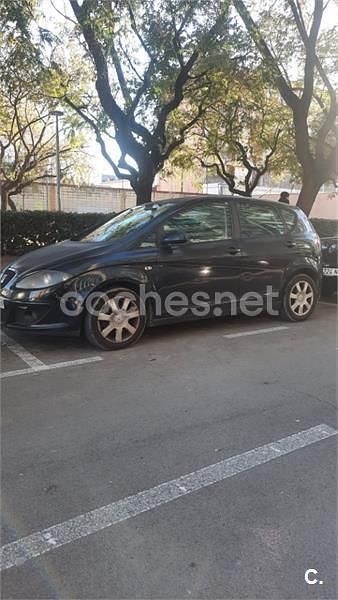 Usado Seat Altea Stylance 140 CV (102 kW) 2005 Negro Monovolumen