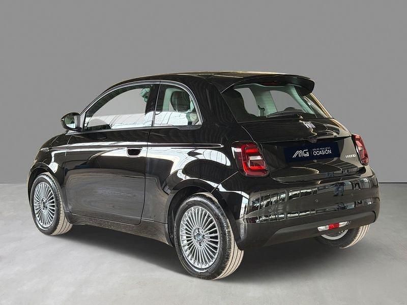 Nuevo Fiat 500 Icon 65 CV (47 kW) 2026 Negro Utilitario