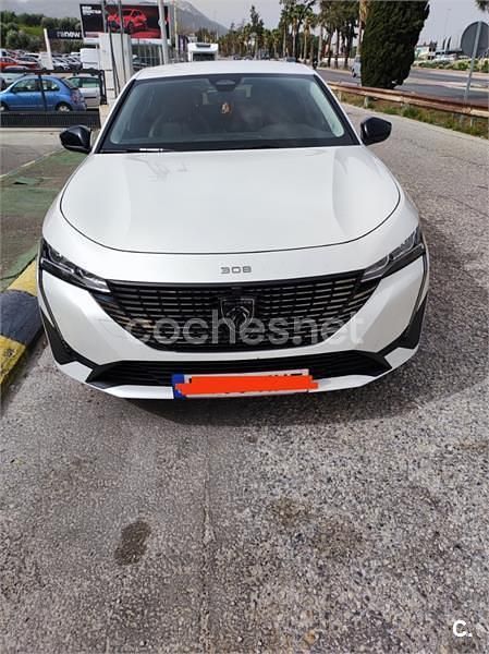 Usado Peugeot 308 Allure 130 CV (95 kW) 2023 Blanco Berlina