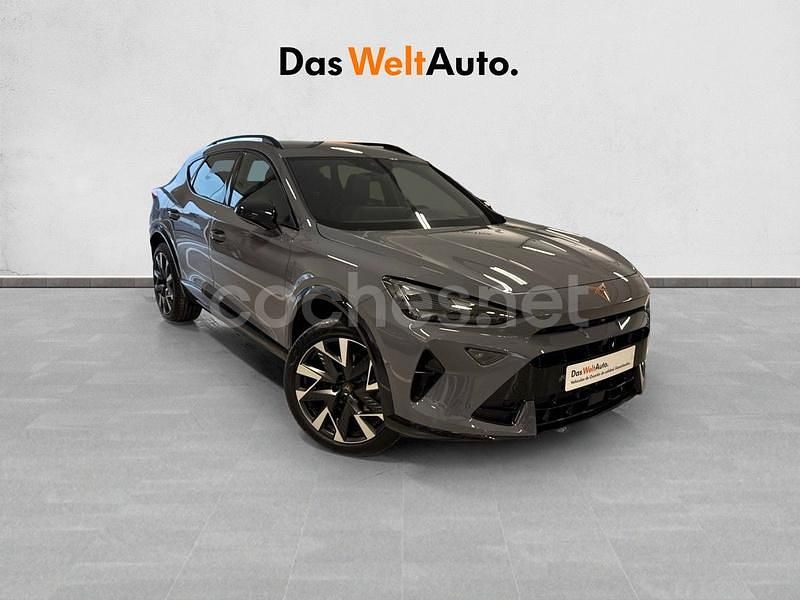 Gris / plata Nuevo 2024 Cupra Formentor SUV | 44.975 € (Caro) - Imagen 1/4
