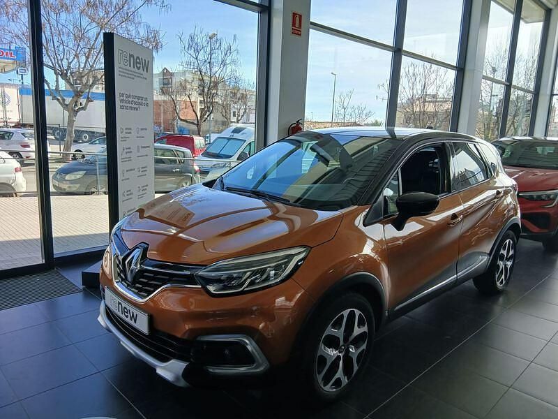 Usado Renault Captur Zen 130 CV (95 kW) 2019 Naranja SUV