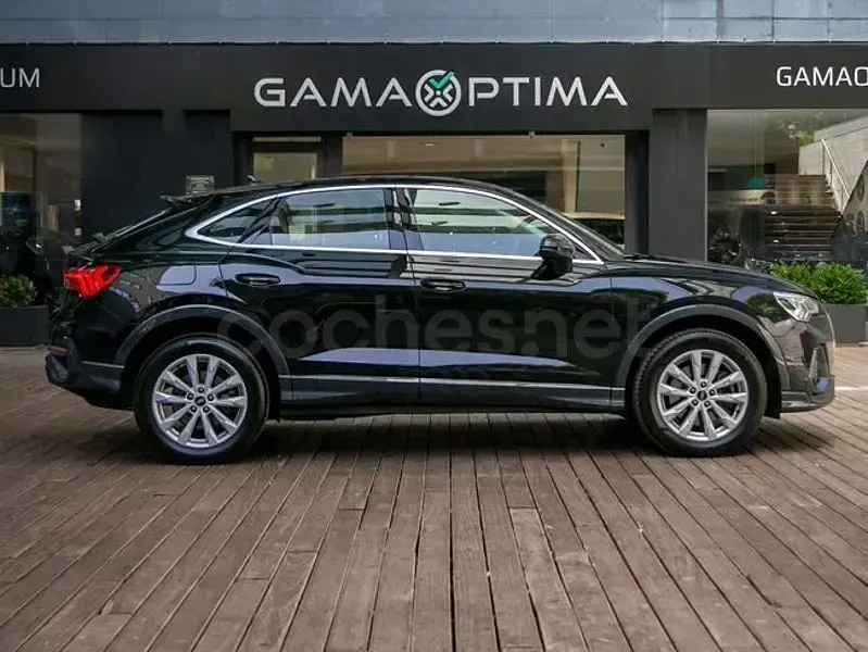 Usado Audi Q3 Sportback Attraction 245 CV (180 kW) 2022 Negro SUV