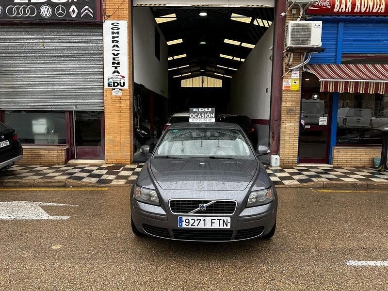 Usado Volvo S40 Kinetic 109 CV (80 kW) 2007 Gris / plata Berlina