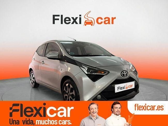 Gris Usado 2021 Toyota Aygo X-play Utilitario | 11.490 € (Precio justo) - Imagen 1/4