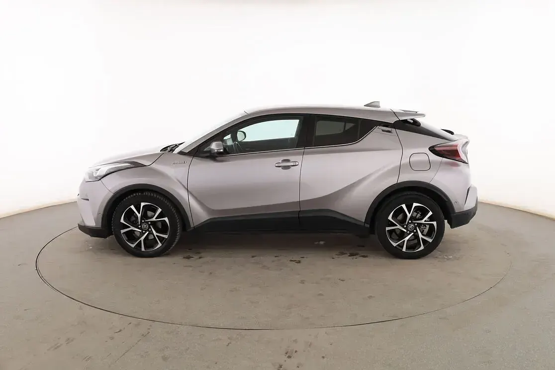 Usado Toyota C-HR Advance 122 CV (89 kW) 2018 Gris SUV