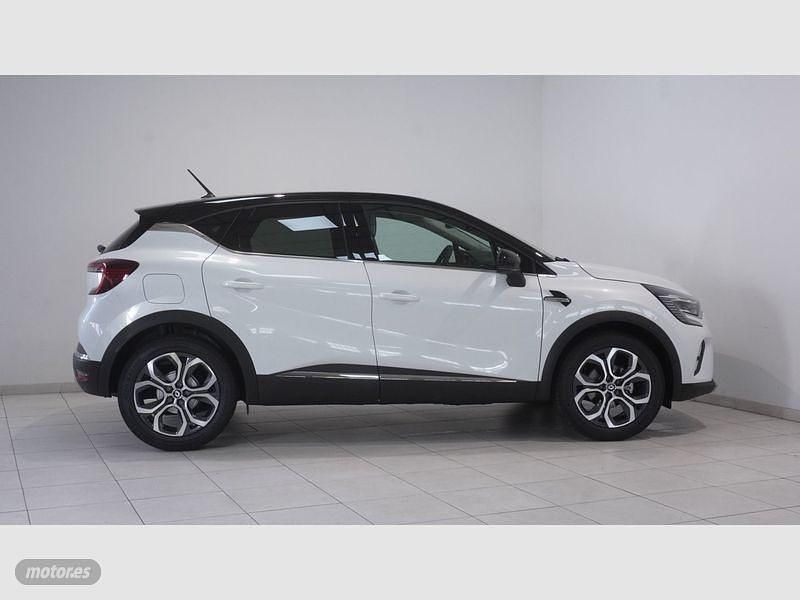Usado Renault Captur Zen 140 CV (102 kW) 2022 Blanco SUV