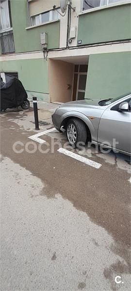 Usado Ford Mondeo Ghia 130 CV (95 kW) 2003 Gris / plata Berlina