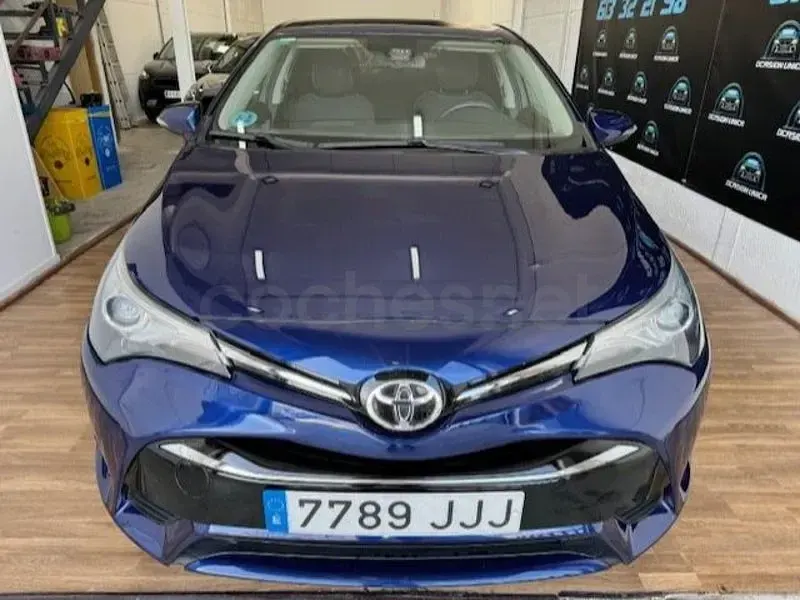 Usado Toyota Avensis Advance 150 CV (110 kW) 2015 Azul Berlina