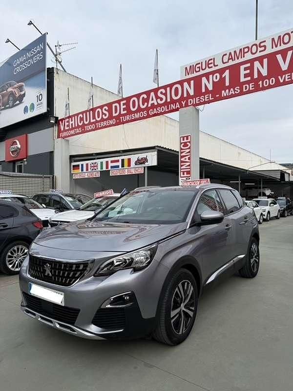 Usado Peugeot 3008 Allure 131 CV (96 kW) 2020 Plateado SUV
