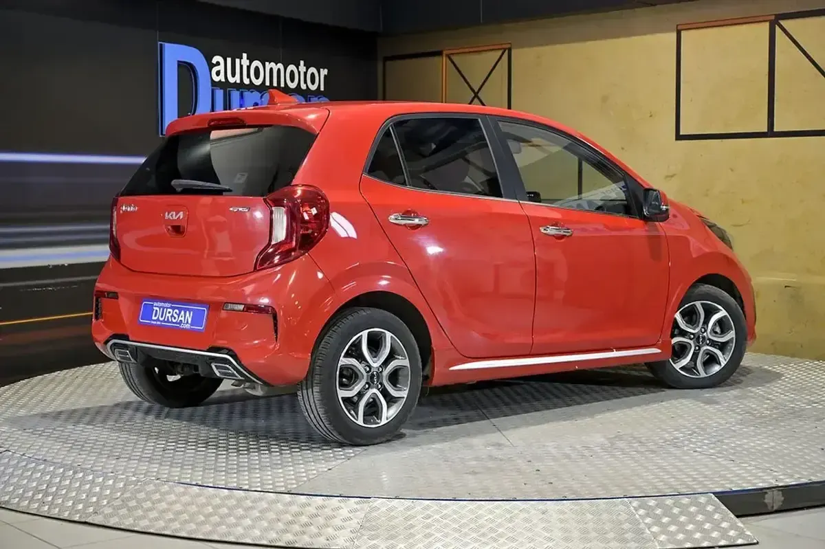 Usado Kia Picanto GT-Line 100 CV (73 kW) 2022 Rojo Utilitario