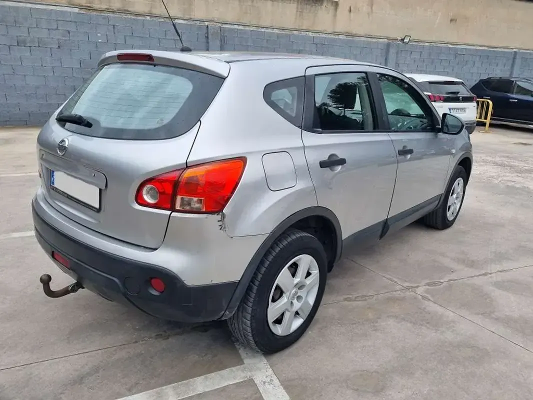 Usado Nissan Qashqai Visia 114 CV (83 kW) 2008 Gris SUV