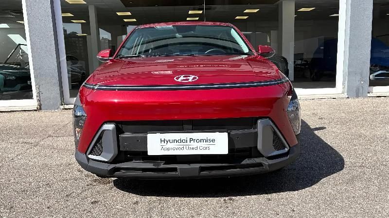 Usado Hyundai Kona 100 CV (73 kW) 2025 Rojo SUV