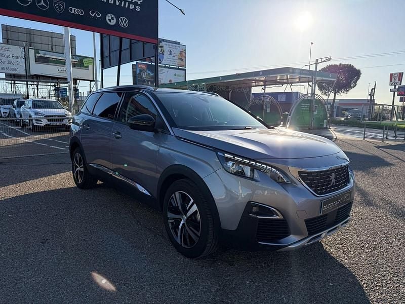 Usado Peugeot 5008 Allure 130 CV (95 kW) 2021 Gris SUV
