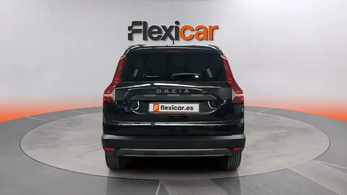 Usado Dacia Jogger Extreme 101 CV (74 kW) 2022 Negro Monovolumen