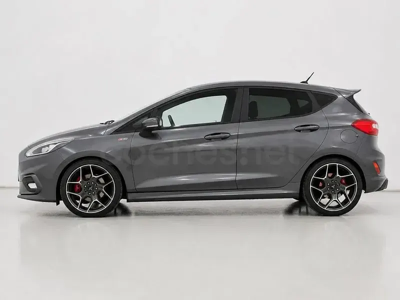Usado Ford Fiesta ST 200 CV (147 kW) 2021 Gris / plata Utilitario