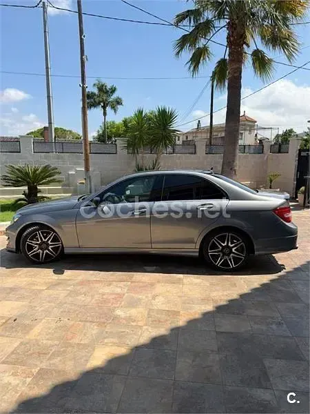 Usado Mercedes C350 Avantgarde 265 CV (194 kW) 2013 Gris / plata Familiar