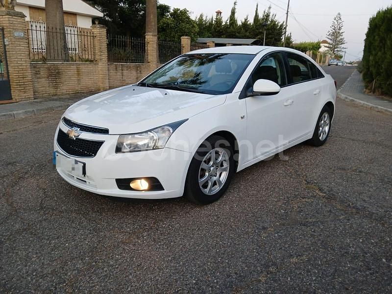 Blanco Usado 2011 Chevrolet Cruze LS Berlina | 4500 € (Un poco caro) - Imagen 1/4