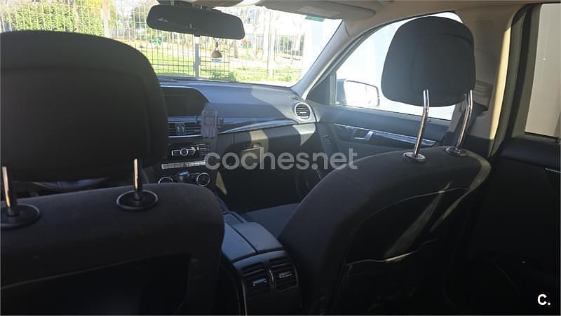Usado Mercedes C180 120 CV (88 kW) 2012 Gris / plata Familiar