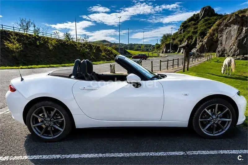 Usado Mazda MX5 Inclusive 160 CV (117 kW) 2016 Blanco Descapotable