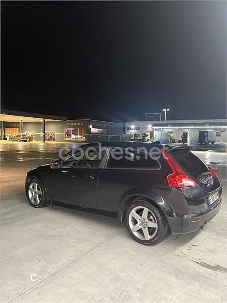 Usado Volvo C30 R-Design 136 CV (100 kW) 2009 Negro Utilitario