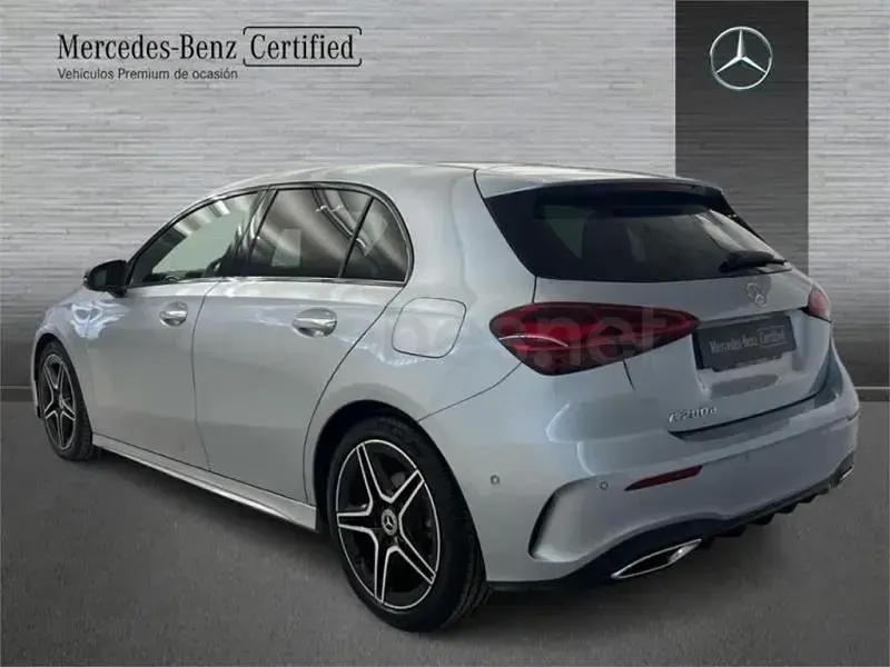 Usado Mercedes A200 150 CV (110 kW) 2025 Plata hightech Berlina