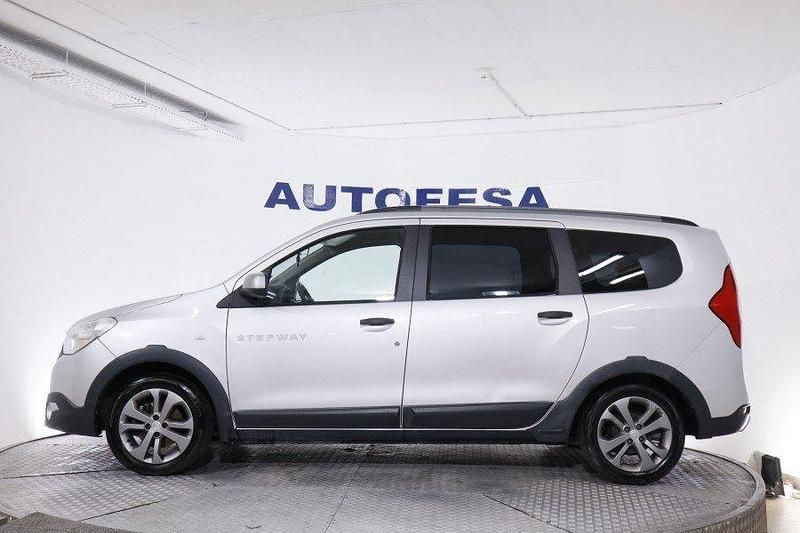 Usado Dacia Lodgy Stepway 115 CV (84 kW) 2017 Plateado Monovolumen